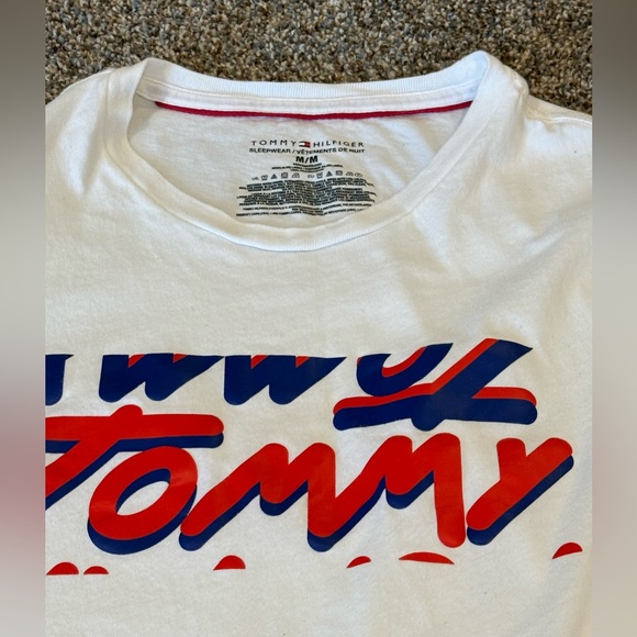 Tommy Hilfiger Women White Short Sleeve Cotton Graphic Logo T-Shirt size Medium - Picture 5 of 7